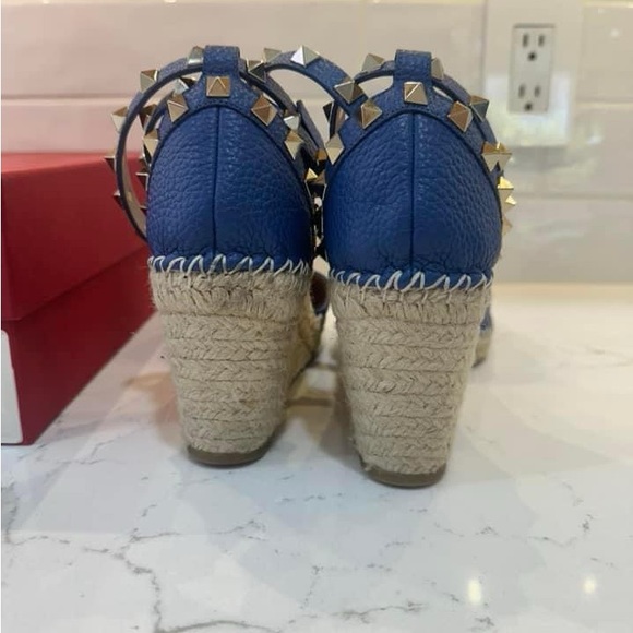 Valentino rock stud wedges 39 EUC blue - Picture 6 of 8